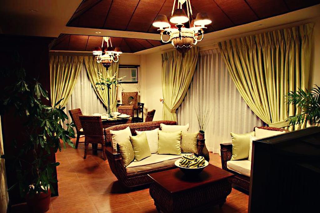 Java Hotel Laoag Exteriér fotografie