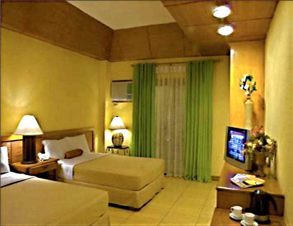 Java Hotel Laoag Exteriér fotografie