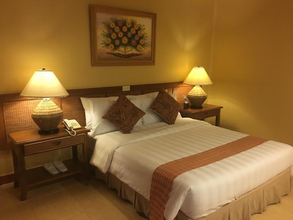Java Hotel Laoag Exteriér fotografie